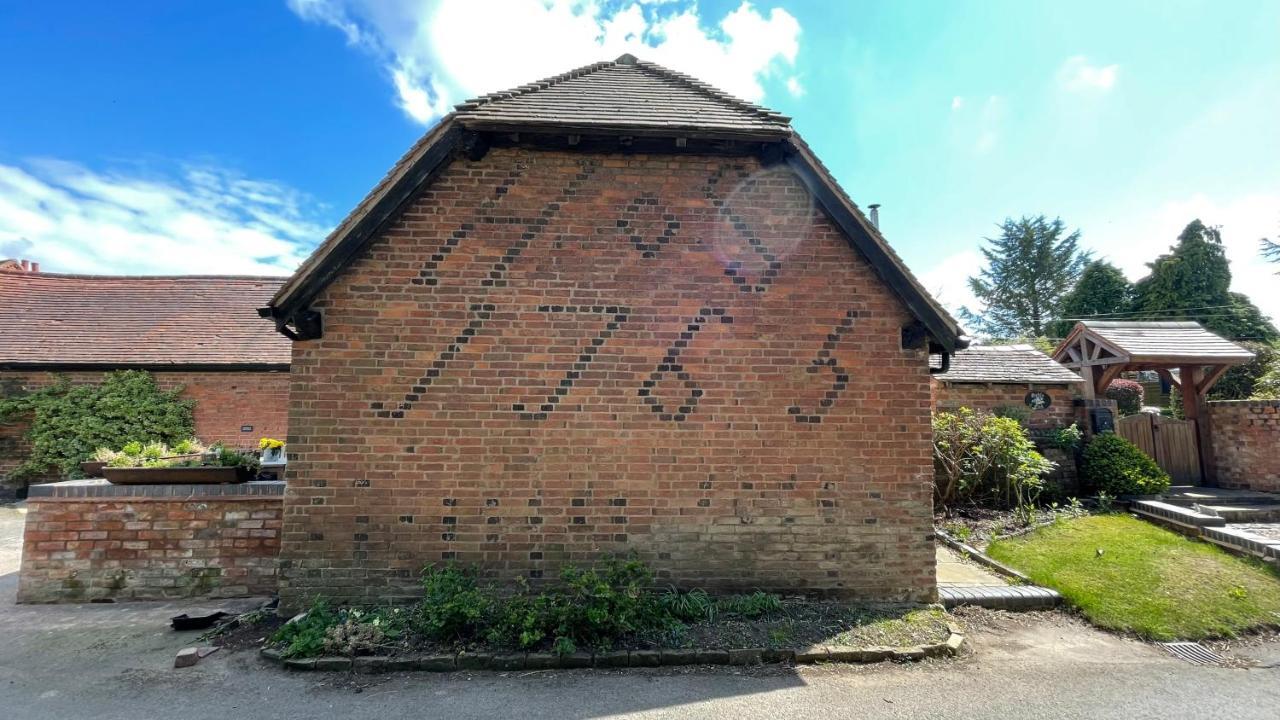 Elegant Peaceful Barn In Rural Village Setting Close To Stratford Upon Avon Exterior photo