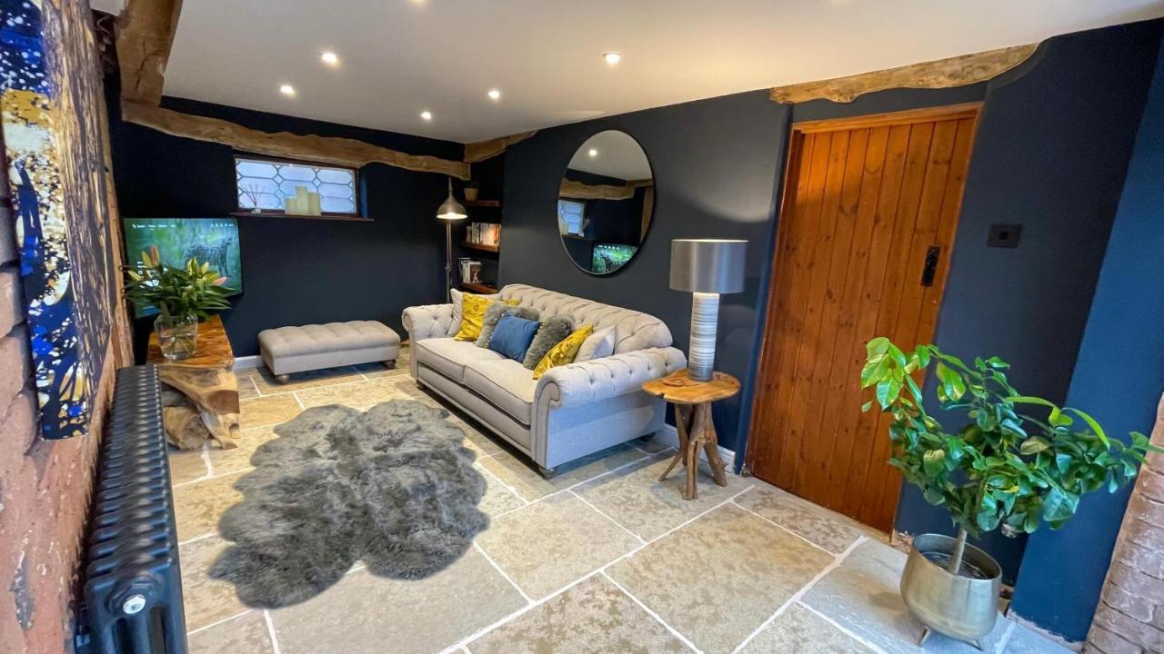 Elegant Peaceful Barn In Rural Village Setting Close To Stratford Upon Avon Exterior photo