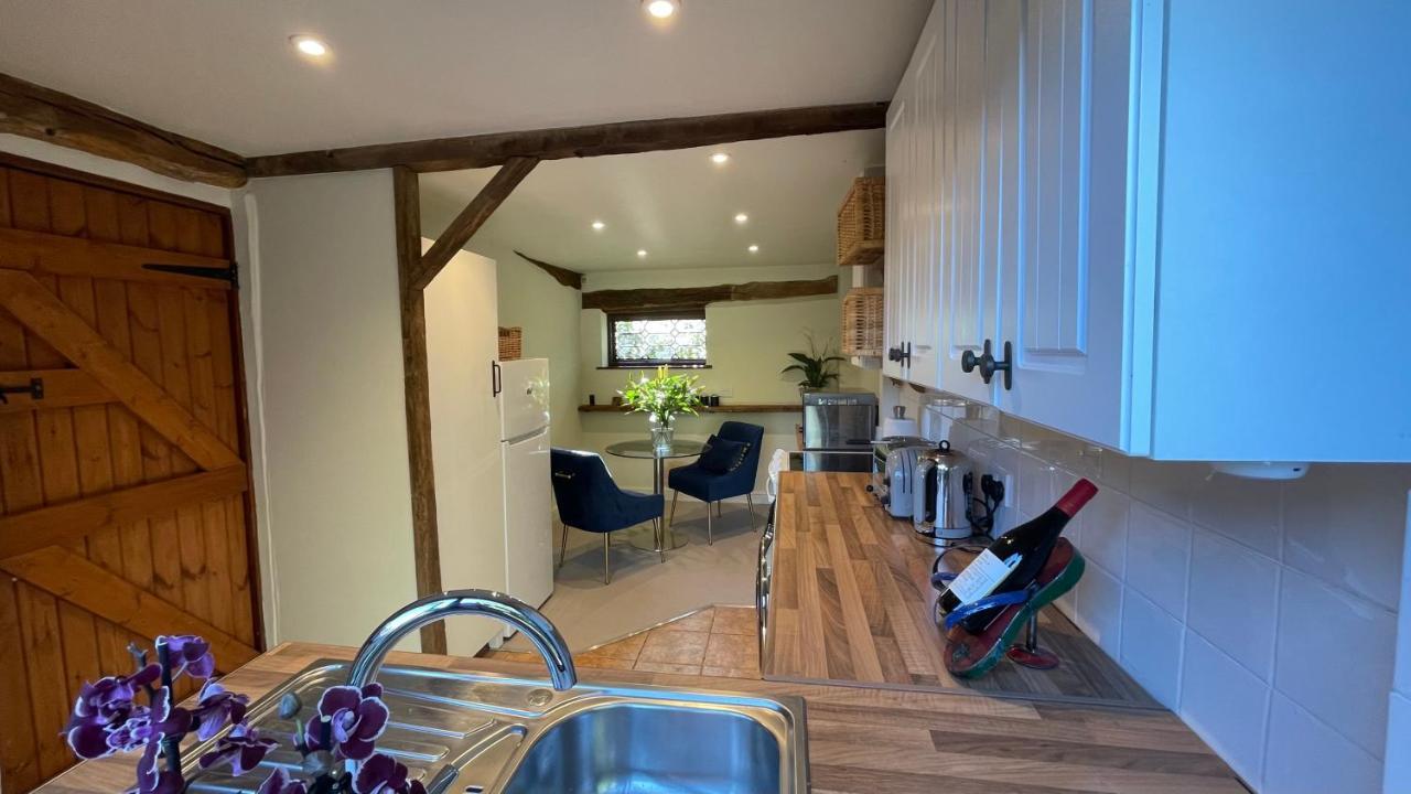 Elegant Peaceful Barn In Rural Village Setting Close To Stratford Upon Avon Exterior photo